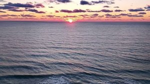 Красивый закат над морем,  в Анапе