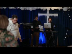 Конференция "9 лет"  Прославление день 1 утро