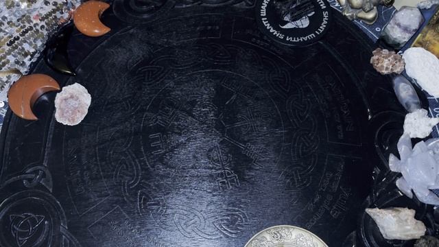 Появятся ли Любовь и Отношения, о которых вы мечтаете?