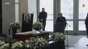 В Москве прощаются с ведущим и режиссером Александром Олейниковым