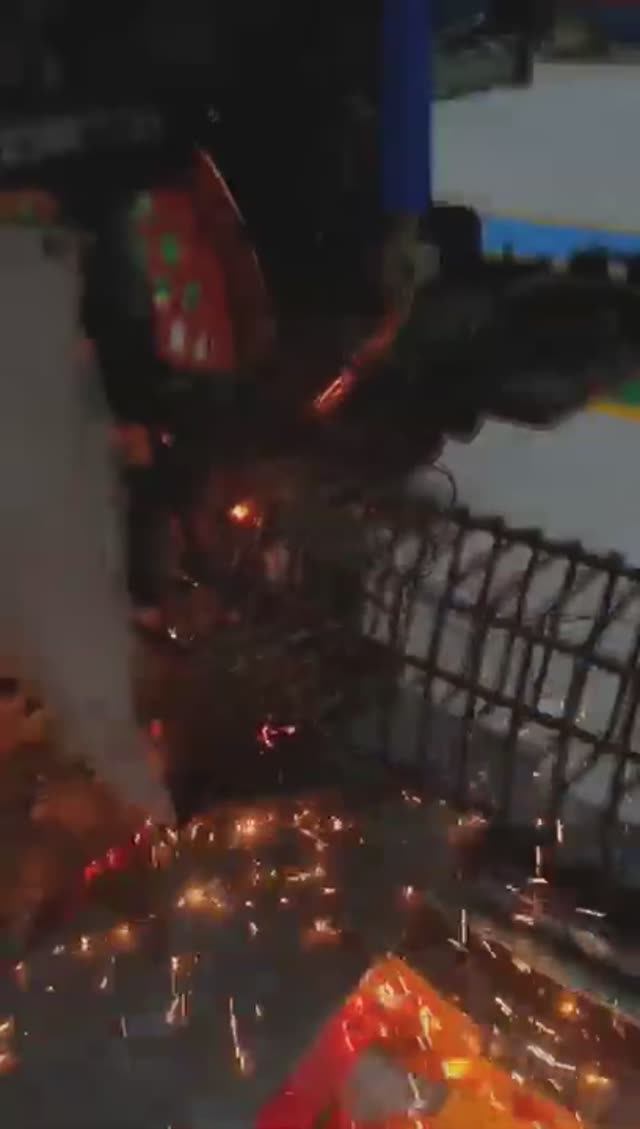 Сваенавивочный станок для сварки каркасов TJK HLZ1000G-12 смотреть онлайн