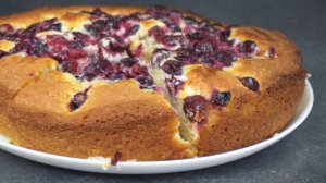 Муж говорит, что это ЛУЧШИЙ ПИРОГ к чаю. Пеку его круглый год и с замороженными ягодами и свежими