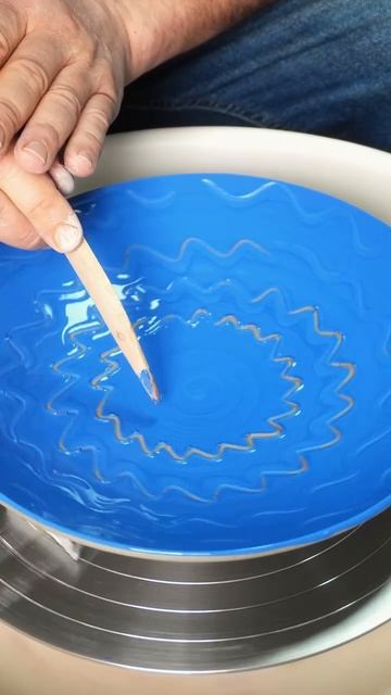 Пробовали выполнять изделия в такой технике? Мы её называем «волна» 🌊 смотреть онлайн