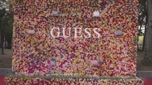 Показ женской коллекции Guess весна-лето 2024