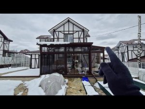 Веранда с различными видами остекления и штатными быстрораздвижными москитными сетками