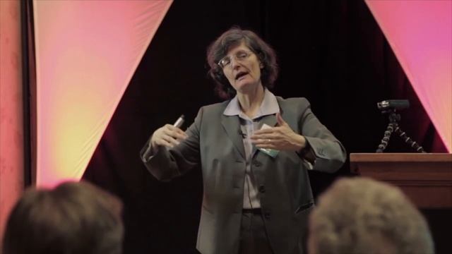 Как создать великолепную почву — мастер-класс по почвоведению с доктором Элейн Ингхэм (Часть 3 из 4)