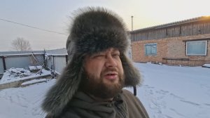 Осмотрел двор все ли сокровища на месте ПОДВАЛ ИЛЬИЧА вдали от цивилизации