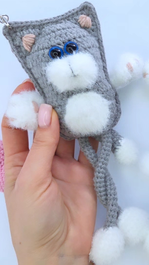 Котенок тянучка крючком😍 смотреть онлайн