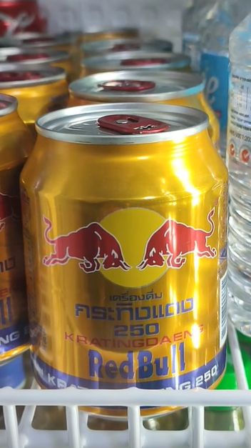 Монгольский Red Bull Энергетик напиток Монголия 13.04.2025 смотреть онлайн