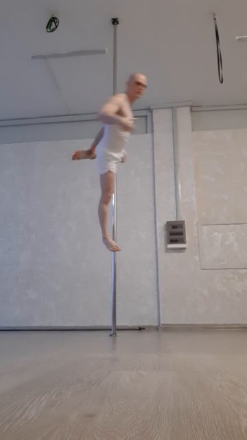 Несложный элемент, но смотрится зрелищно (Александр Странник https://vk.com/far_familiar)