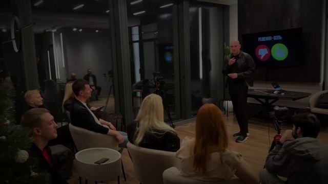 Обложка смотреть онлайн