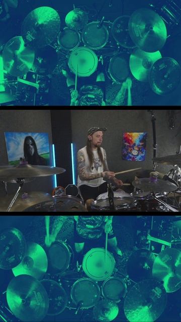 Играю и слышу песню впервые на  барабанном стриме 🥁🔥