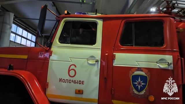 Сотрудника 6 пожарно-спасательной части Вологды проводили на пенсию смотреть онлайн