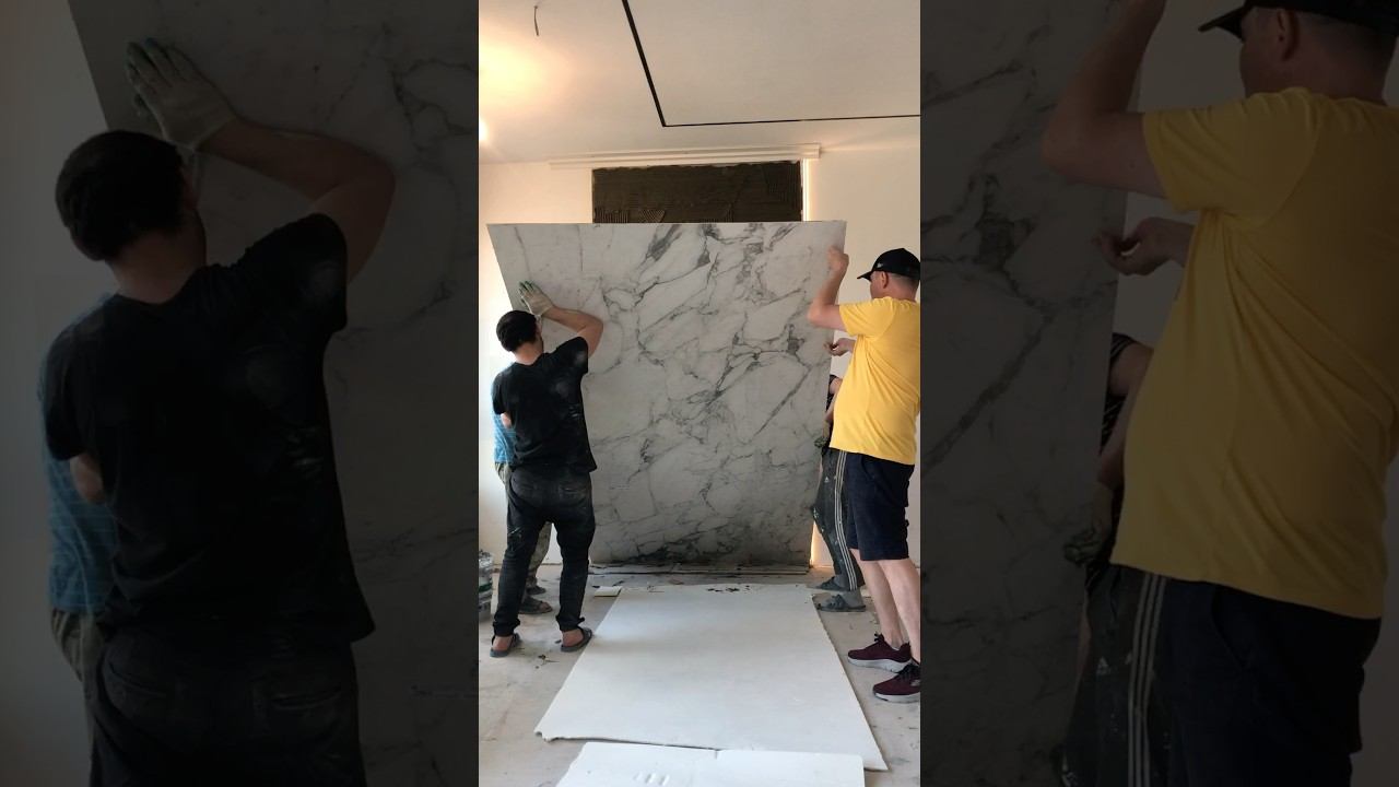 Монтаж огромной плитки! #ремонтквартир #дизайндома #ремонтдома #дизайнквартиры #ремонт #дизайн смотреть онлайн