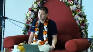 ЧУВСТВЕННЫЕ НАСЛАЖДЕНИЯ В ГРИХАСТХА-АШРАМЕ - Е.М. Девакинандана прабху