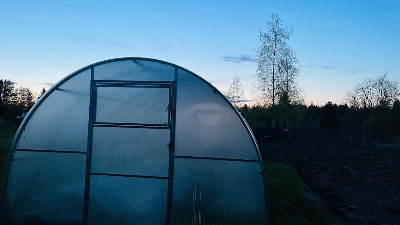 05.05.23 готовимся к ЗАМОРОЗКАМ! Привет из деревни смотреть онлайн