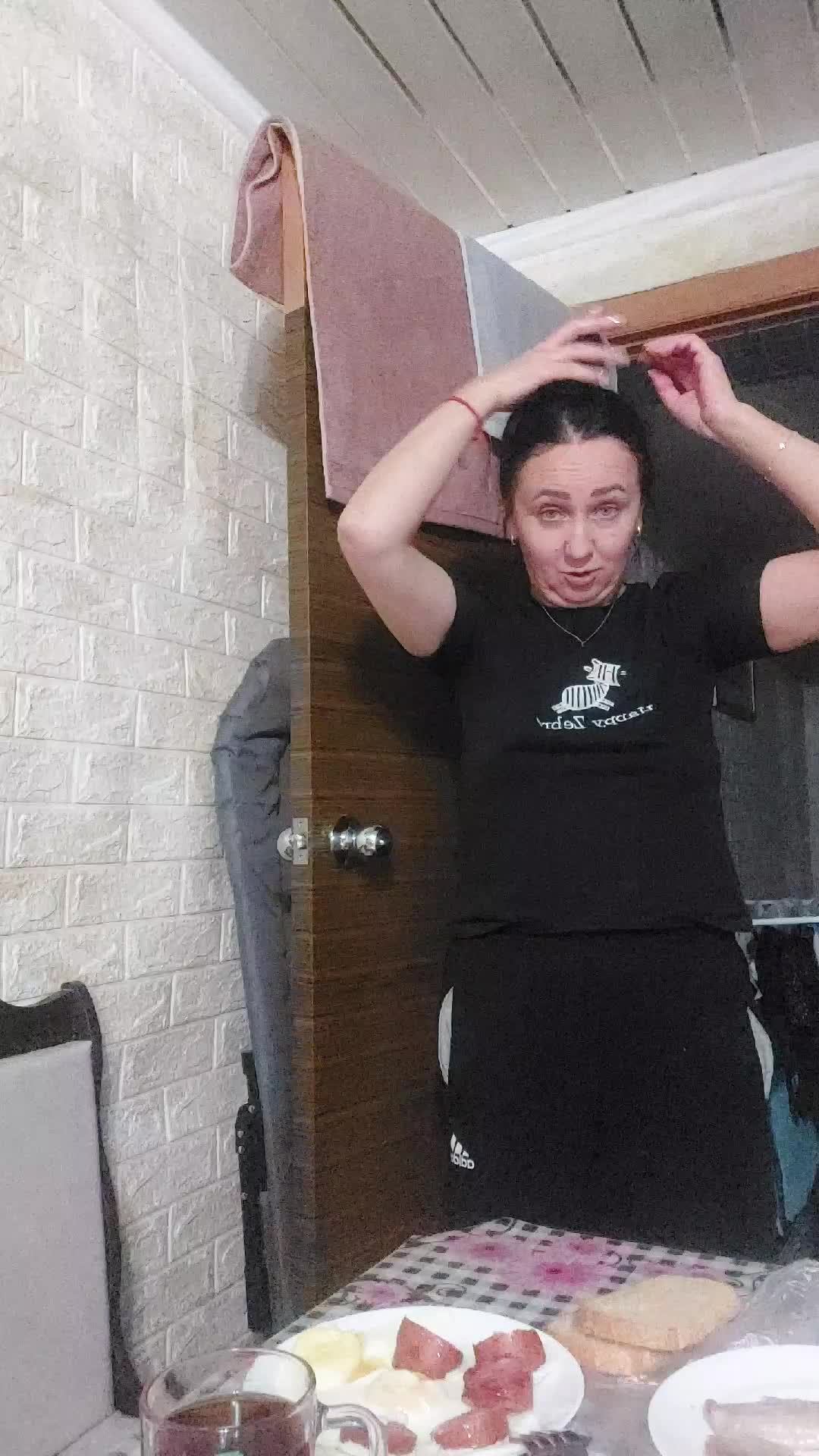 мукбанг/жареная яичница с колбаской смотреть онлайн