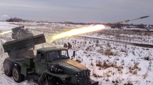 Залп «Града» накрыл опорник боевиков ВСУ. Лучшее видео из зоны СВО