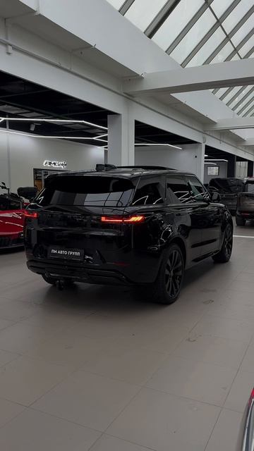 Новое поступление из Германии: Range Rover Sport в топовой комплектации Autobiography смотреть онлайн