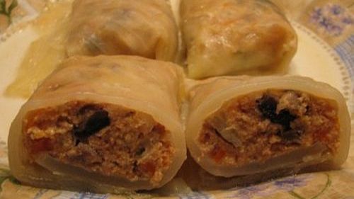 Голубцы с красной рыбой и шампиньонами