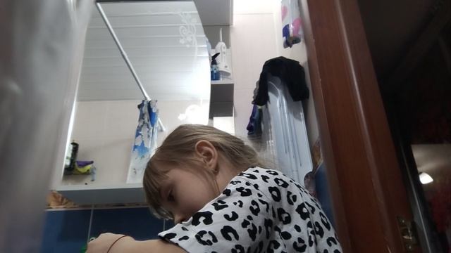 Делаем наклейки
😃😃😃