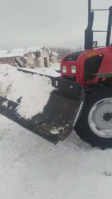 Угол поворота лопаты +-30 градусов