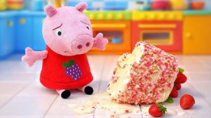 Свинка Пеппа печёт торт для мамы 🎂