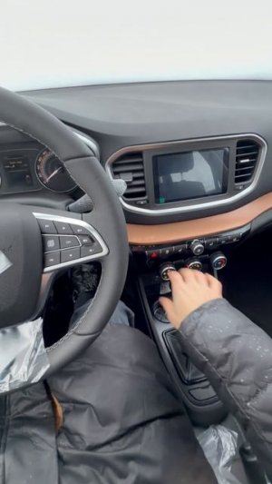 2025 LADA VESTA SW CROSS морозный запуск