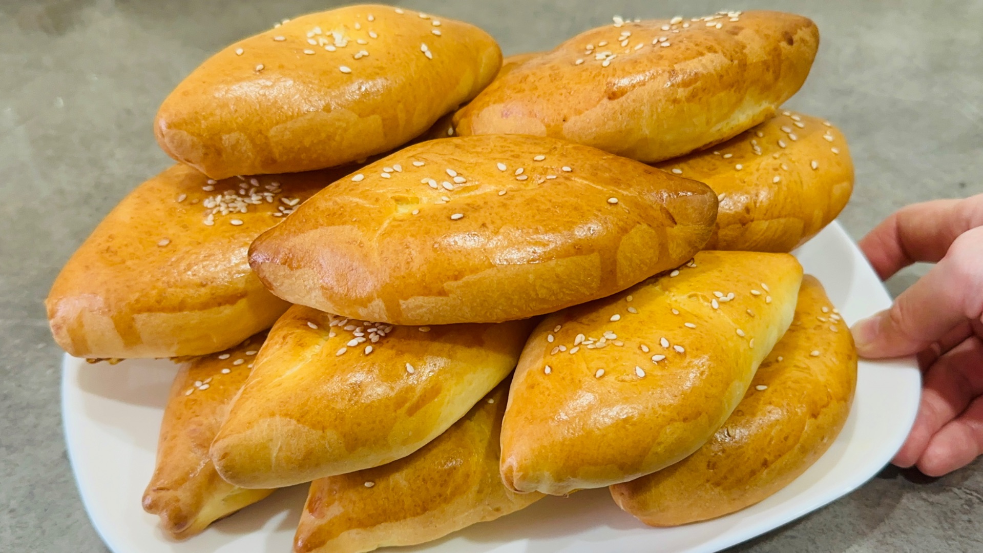 Пирожки с картошкой в духовке / Как приготовить пирожки с картошкой в духовке на дрожжевом тесте смотреть онлайн