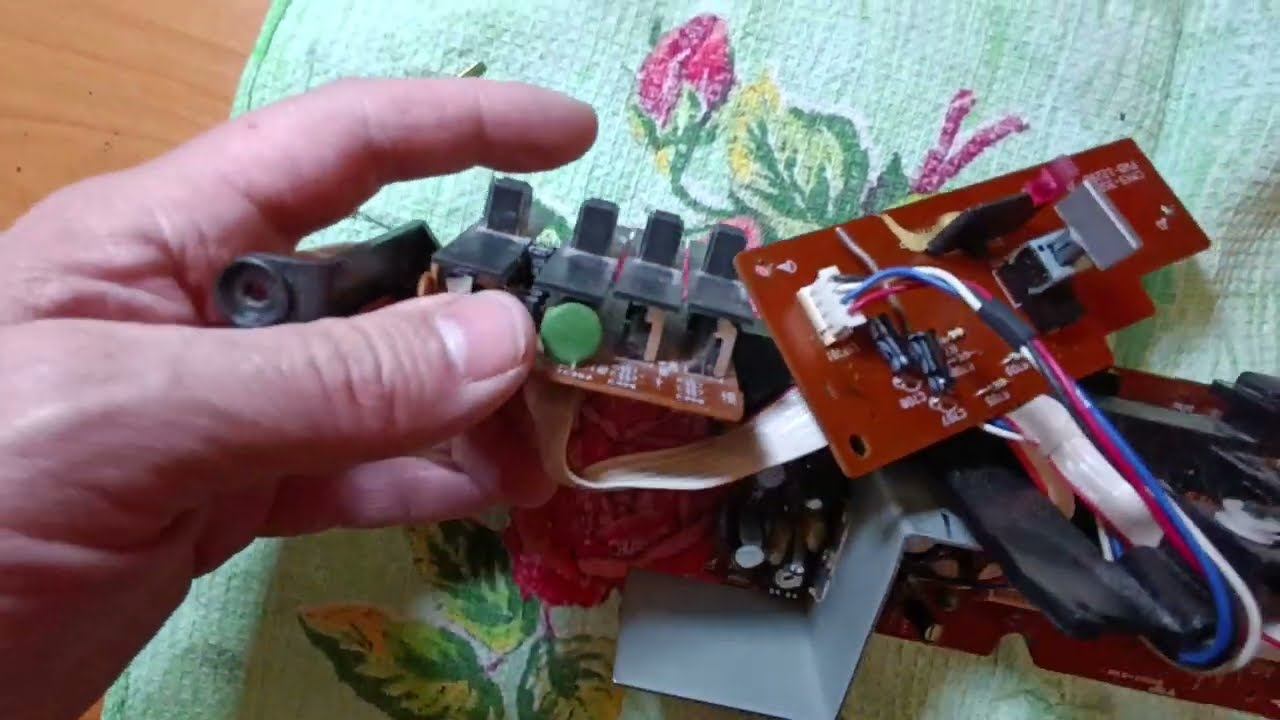 Sharp Stereo Radio Cassette Recorder WQ-T237