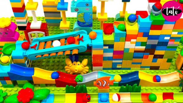 Играем в развивающий конструктор Марбл Ран и лего. Мультфильм для детей. ASMR АСМР