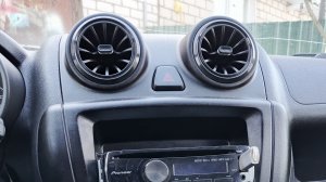 как поменять Сопло вентиляции (дефлектор печки) в стиле AMG на Лада Гранта