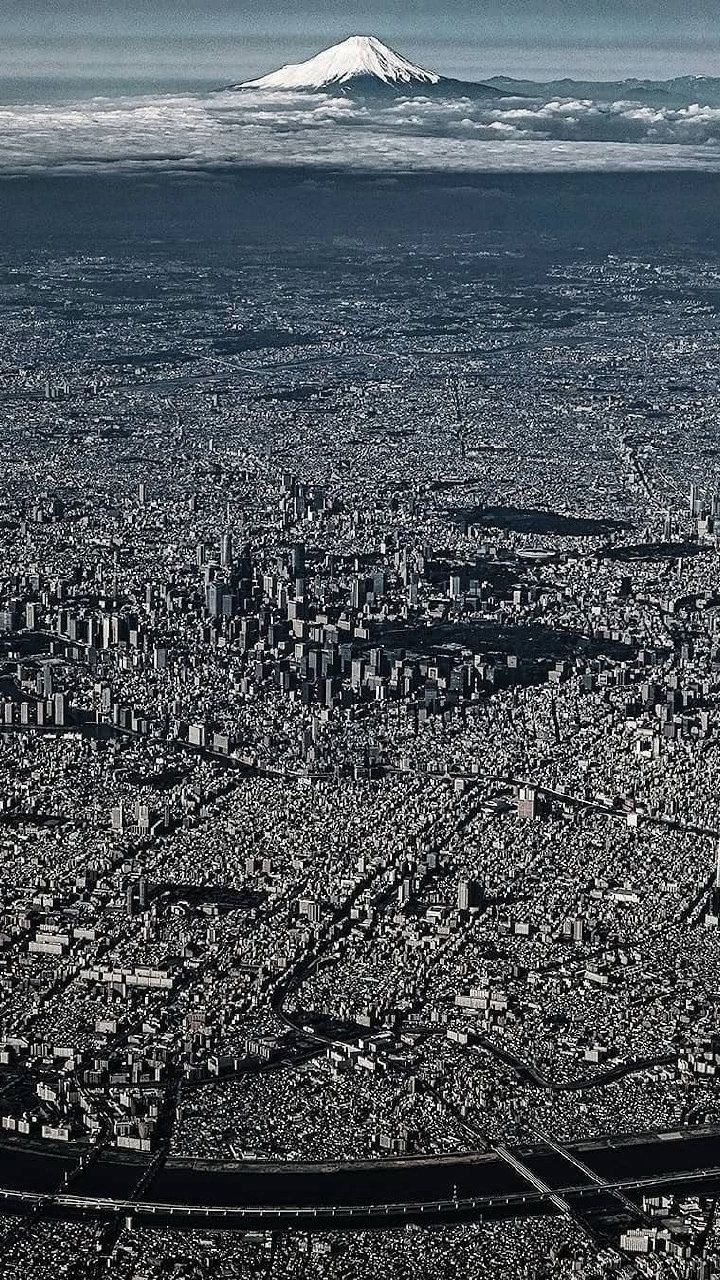 Villa Intellia - Urban Pause (Minimal Ambient Electronica) смотреть онлайн