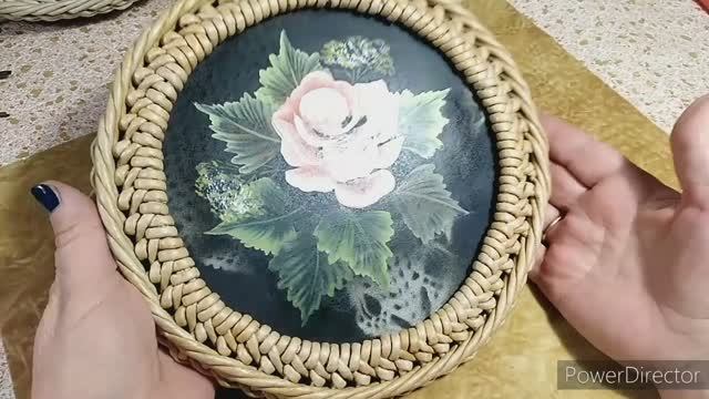 Вариант плетеной рамочки из бумажной лозы 2. Елена Соколовская смотреть онлайн