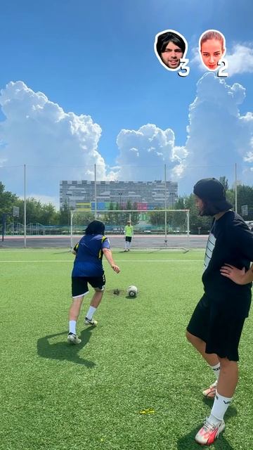 Назови футболиста по двум клубам челлендж