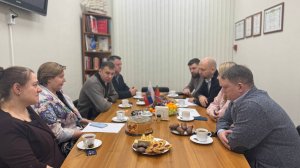 В районе Люблино депутаты организовали встречу с вдовами участников СВО