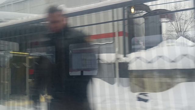 Подъезжая на электрическом поезде к станции Сходня в направлении столицы. 28.01.2026