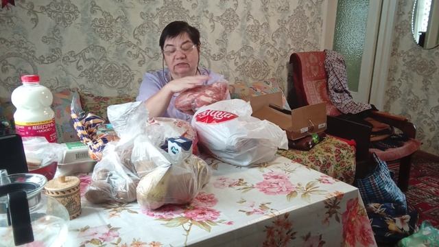 Купила нужную вещь и продуктов в сельском магазине. Обзор того что купила смотреть онлайн