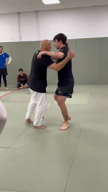 Немного дзюдо без ги в клубе дзюдо «Собелл» #жизньдзюдо #дзюдо #техникадзюдо #bjj #жизньбжж #bjjf... смотреть онлайн