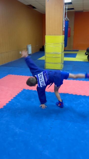 Новые НАУШНИКИ!🤩 смотреть онлайн