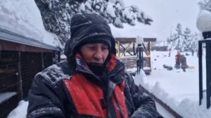 Видео на столах.