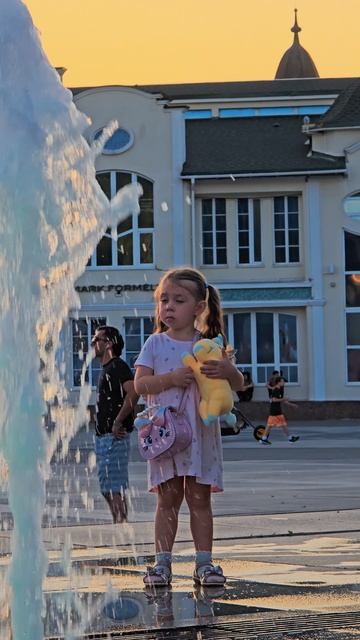 Ангелина на фонтанах