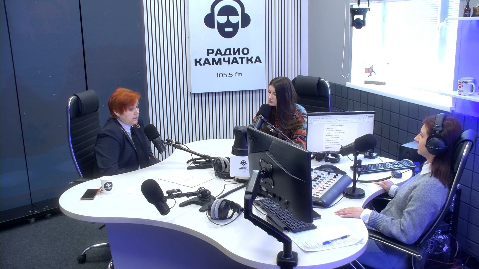 ⚖️ ИЗ ЗАЛА СУДА смотреть онлайн