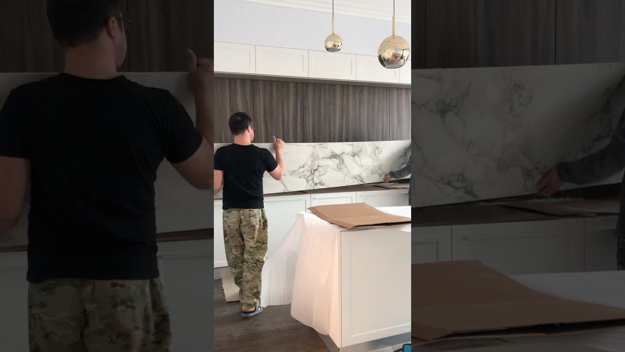 Монтаж плитки на кухне!#ремонтдома #ремонтквартир #дизайндома #дизайнквартиры #ремонт #дизайн смотреть онлайн