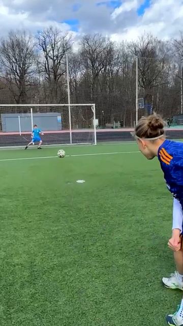 Забей гол и я куплю тебе ВЕСЬ Бургер Кинг