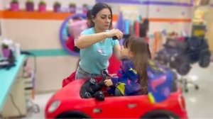 Ангелина перед Днём рождения первый раз ПРИШЛА В ПАРИКМАХЕРСКУЮ наводить красоту)))