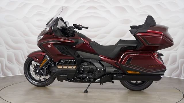 HONDA GL 1800 Gold Wing vin SC79-1600548 смотреть онлайн