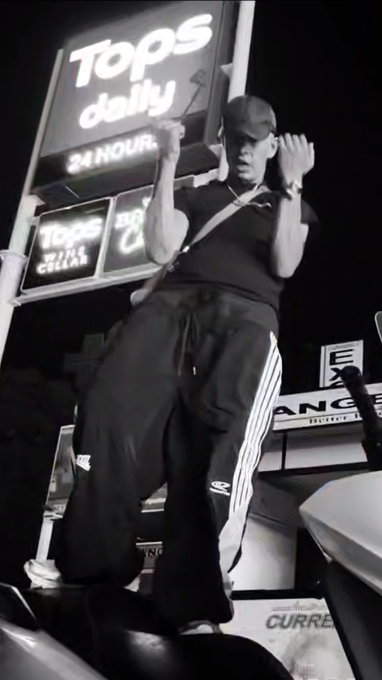 Obladaet не скучал в Таиланде — в ролике «il patio» подробности на этот счет. смотреть онлайн