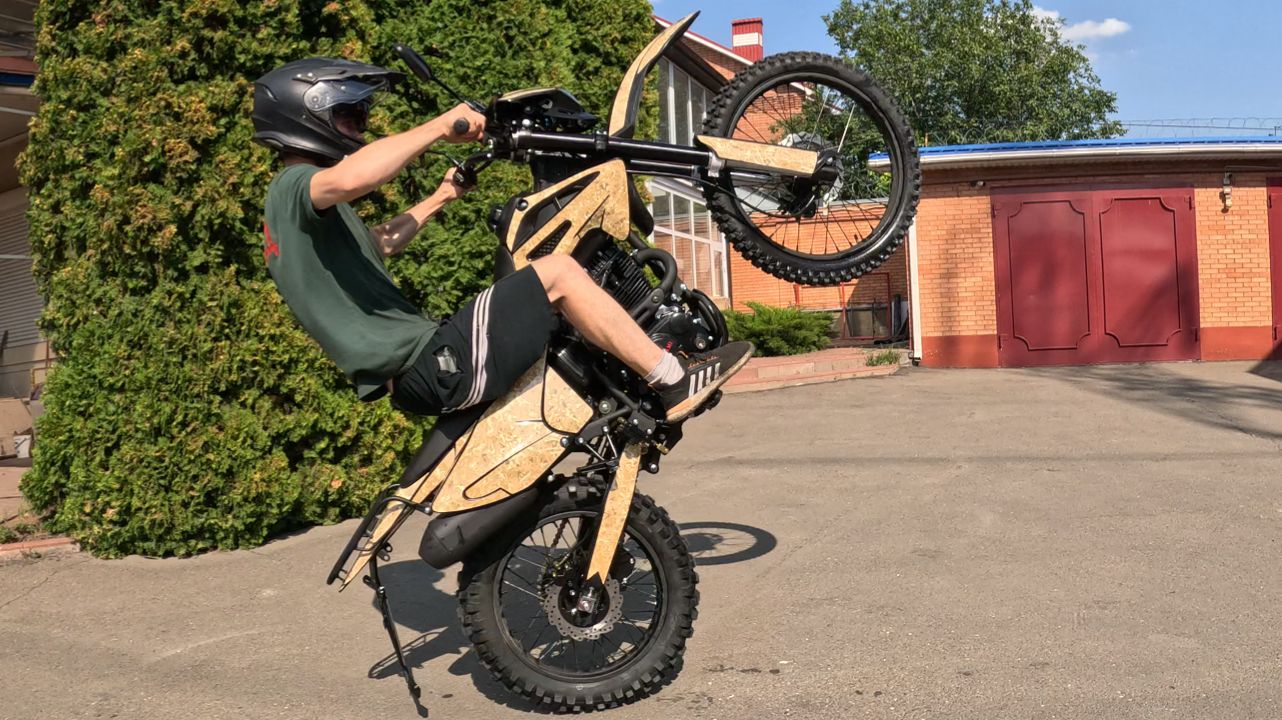 Обзор новой Гюрзы М1+сборка-Камыш 250сс. от Мотобазабиз 8-961-293-43-63 смотреть онлайн