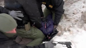 Появились кадры задержания и допроса готовившего убийство военного в Петербурге